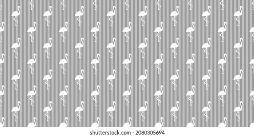 Nahtloses gestreiftes Muster mit Flamingos. Abstrakte Vögel. Silhouetten von Tieren. Schwarz-Weiß-Illustration