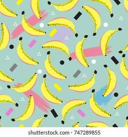 Seamless stylish pattern with fresh yellow bananas background in flat style. Bananas pattern for cloth, textile, wrap, shirt, bermudas and other design.