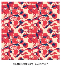 Seamless summer Hawaiian tropical pattern with, palm leaves and flowers. Vector illustration.