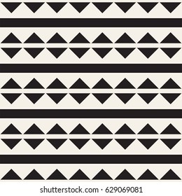 Seamless tracery pattern. Repeated stylized lattice. Symmetric geometric abstract wallpaper. Trellis ethnic motif. Vector illustration