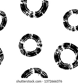 Seamless trendy abstract Memphis circles pattern. Black and white textures, simple design. Vector illustration. Applicable for backgrounds, wrapping paper, textile concepts.