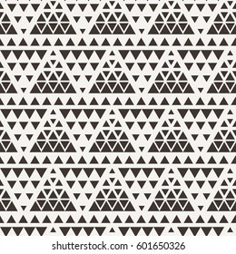 Seamless triangle halftone gradient pattern. Geometric abstract background