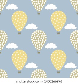
Seamless vector background with hot air balloons.EPS10 Illustration 