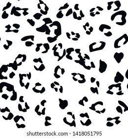 Seamless vector black and white leopard fur pattern. Stylish fashionable wild leopard print. Animal print background for fabric, textile, design, advertising banner.