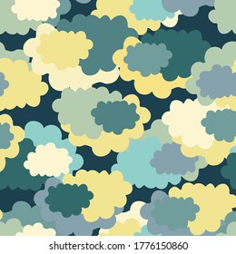 Diseño vectorial sin inconvenientes con las bonitas nubes de dibujos animados en el cielo en tonos amarillos y verdes 