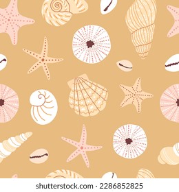 Seamless vector hand draw pattern with colorful seashells and starfishes. Various seashells on a tropical beach. Summer marine animal background design. Vacation travel concept. Cartoon illustration. 