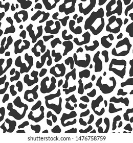 Seamless vector leopard fur pattern. Stylish fashionable wild leopard print. Animal print beige gradient 10 eps background for fabric, textile, design, cover, wrapping.