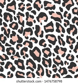 Seamless vector leopard fur pattern. Stylish fashionable wild leopard print. Animal print beige gradient 10 eps background for fabric, textile, design, cover, wrapping.
