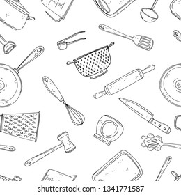Seamless vector pattern of elements with hand drawn kitchenware on a white background. Sketch style