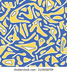 Seamless vector pattern with paint liquid texture on purple background. Simple flow pop art wallpaper design. Decorative y2k fashion textile.