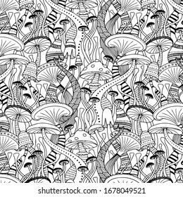 Seamless vector pattern of various edible and inedible mushrooms. Mushroom, chanterelle mushrooms, porcini mushroom, toadstool, fly agaric, leaves. Drawn by hand. 