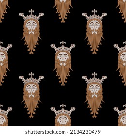 Nahtlose Vintage-Muster mit Köpfen bärtiger Männer in königlichen Kronen. Norse god Woden oder Odin. Auf schwarzem Hintergrund.