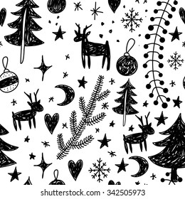 Seamless winter pattern with Christmas motifs Christmas tree, reindeer, stars, snowflakes. Children's sketch vector pattern.