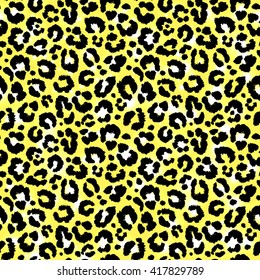 Seamless yellow leopard pattern. Vector.