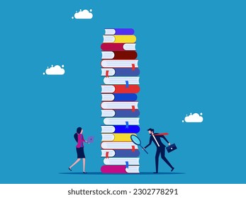Buscar información. Equipo de negocios con una lupa mirando un montón de libros
