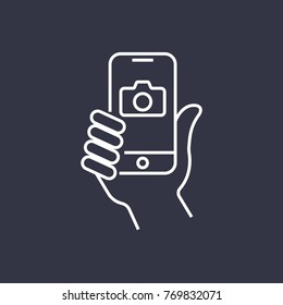 Selfie icon. Smartphone camera icon. Editable Stroke