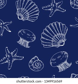 Semless pattern with shells, starfishes and jellyfishes. Underwater background.