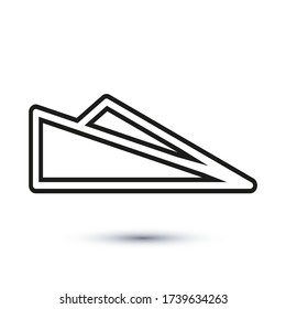 Send icon, outline vector sign, linear style pictogram isolated on white. Symbol, logo illustration. Editable stroke. Eps10 vector illustration.