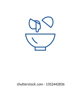 Separating egg white and yolks line icon concept. Separating egg white and yolks flat  vector symbol, sign, outline illustration.