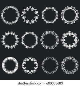 Set of 12 round frames