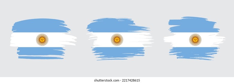 Conjunto de 3 banderas de cepillo creativas de Argentina con efecto de trazo grueso. Colección de banderas de pincel modernas