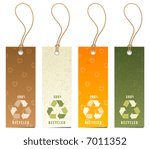 Set of 4 tags with recycling icons