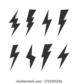 Набор из 8 плоских иконок Lightning. Значки Thunderbolts изолированы на черном фоне. Векторная иллюстрация