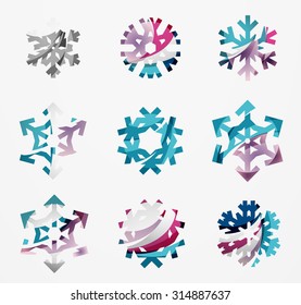 Conjunto de íconos abstractos coloridos del logo del copo de nieve, conceptos de invierno, diseño geométrico moderno y limpio. Creado con líneas abstractas transparentes