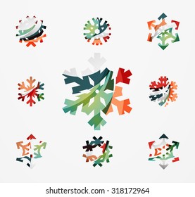 Conjunto de íconos abstractos coloridos del logo del copo de nieve, conceptos de invierno, diseño geométrico moderno y limpio. Creado con líneas abstractas transparentes