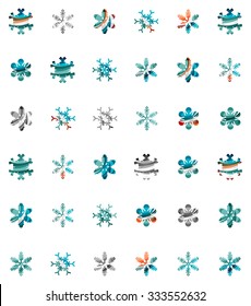 Conjunto de íconos abstractos coloridos del logo del copo de nieve, conceptos de invierno, diseño geométrico moderno y limpio. Creado con líneas abstractas transparentes
