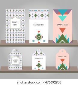 Conjunto de Plantillas abstractas de invitación y etiquetas. Fondo para el diseño de medios impresos, tarjeta de visita, invitación, tarjeta de felicitación, postal. Diseño boho étnico. Ilustración vectorial.