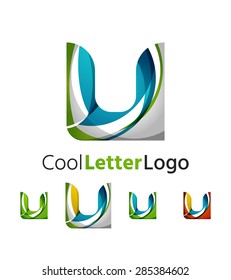 Set abstrakter U-Brieffirmen-Logos. Geschäftssymbole aus sich überlappenden fließenden Wellen. Hellfarben, modern und minimalistisch
