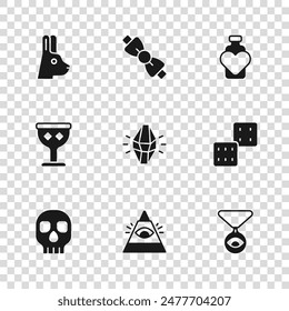 Conjunto de ojos de Dios que todo lo ve, Dados de juego, Medallón en cadena con, Piedra mágica, Poción de amor de botella, Orejas de conejo, Corbata de lazo e icono de copa medieval. Vector
