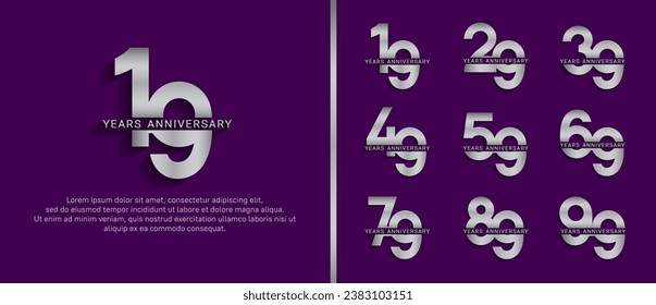 conjunto de logo de aniversario estilo plata color sobre fondo morado para celebración