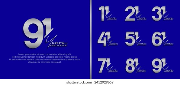conjunto de estilos de logo de aniversario color plateado sobre fondo azul para un momento especial