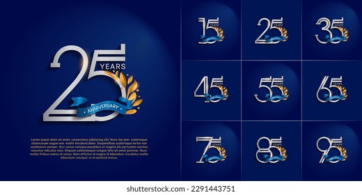 juego de aniversario logotipo plata y color oro, ornamento y cinta azul para celebración especial