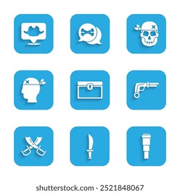 Conjunto Antiguo cofre del tesoro, espada pirata, lente telescópica Spyglass, pistolas Antiguas, espadas piratas cruzadas, capitán, cráneo e ícono de Locación. Vector
