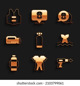 Ponemos Aqualung, traje de baño para buceo, arpón de pesca, cola de ballena, buceador de linterna, concha de mar de vieira e icono de la chaqueta de vida. Vector