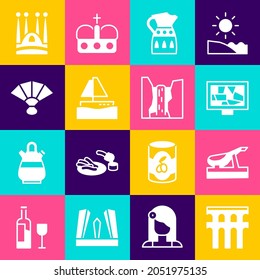 Set Aqueduct of Segovia, Spanish jamon, Picture art, Sangria pitcher, Yacht sailboat, Fan flamenco, Sagrada Familia and Algar waterfall icon. Vector