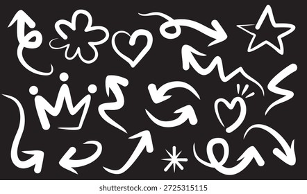 Conjunto do elemento de desenho de mão de seta desenhado no fundo preto. Coleção de Doodle desenhado à mão com setas, corações e coroas