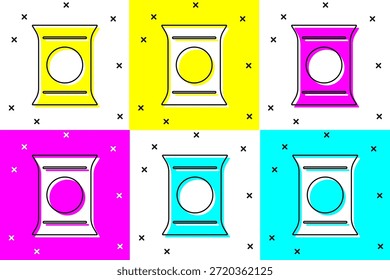 Conjunto Bolsa o paquete de papas fritas icono aislado en el fondo de color.  Vector