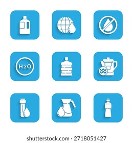 Set Grande garrafa com água limpa, vidro de jarro, Garrafa de, filtro de jarro de água, gota de tubo de teste, Fórmula química para H2O, proibido e ícone. Vetor