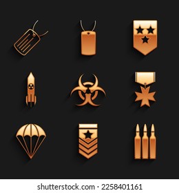 Setzen Sie das Symbol Biohazard, Chevron, Bullet, Militärische Belohnungsmedaille, Fallschirm, Nuklearrakete und Hundemarke-Symbol. Vektorgrafik