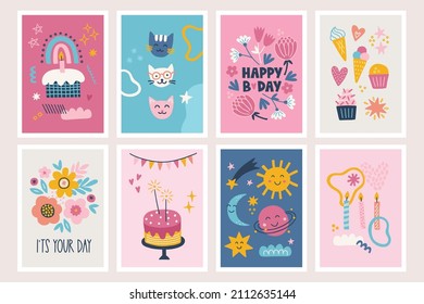 Juego de tarjetas de cumpleaños con pastel, arcoiris, gato, helado, muffin, corazón, quequitos, sol, planeta, luna, flores, hojas, vela, nube, estrella. Perfecto para vacaciones infantiles, guardería. Ilustración del vector