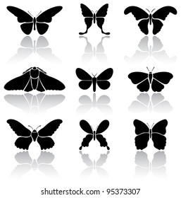 Conjunto de iconos de mariposas negras en fondo blanco, ilustración