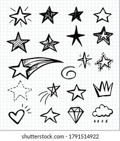 Satz von schwarz handgezeichneten Doodle-Sternen und Element auf Papierhintergrund.