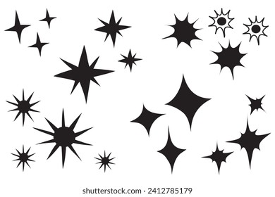 Conjunto de estrellas de doodle dibujadas a mano negra aisladas sobre fondo blanco.
