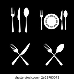 Conjunto de ícones de jantar em preto e branco com garfos, facas, colheres e pratos. Inclui diferentes arranjos, como utensílios, ajustes de mesa e talheres cruzados. Design minimalista em preto