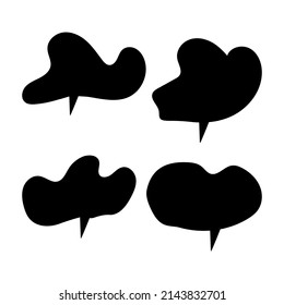 Conjunto de burbujas de habla en blanco y negro. Ilustración del vector de dibujos animados. Aislado sobre fondo blanco transparente. Estilo de dibujo a mano, nubes de diálogo. 