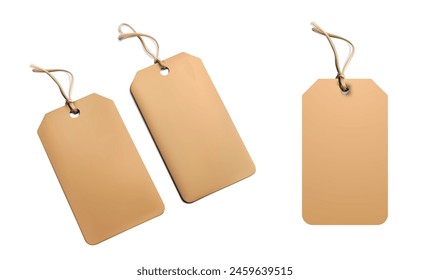 Conjunto de etiquetas en blanco beige con cuerda para maquetas de marca. Tres etiquetas realistas en blanco beige conectadas por cordeles naturales, ideales para presentaciones de marca y maquetas de etiquetado de productos. Vector